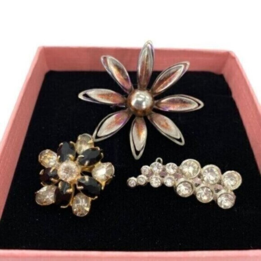 VintageโFloral Art Deco Cluster Brooch Lot